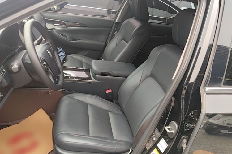 Used Toyota Crown 2015 2.0T Fashion Edition Left Front Seat