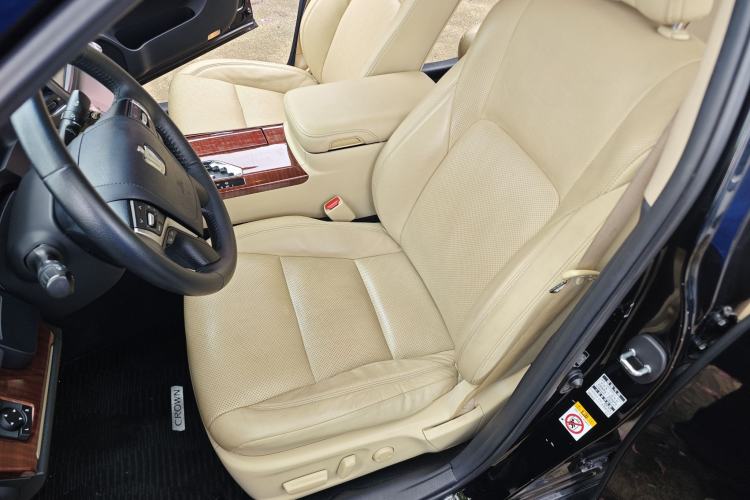 Used Toyota Crown 2015 2.0T Fashion Edition Left Front Seat