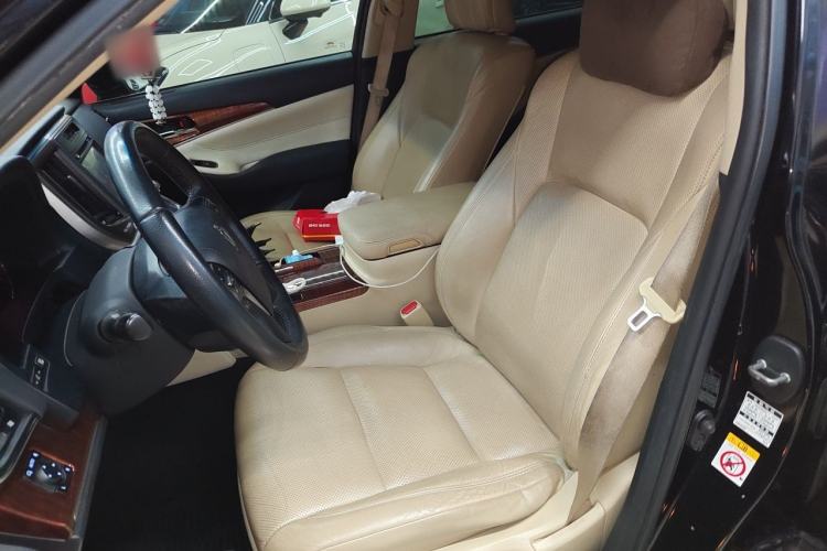 Used Toyota Crown 2015 2.0T Fashion Edition Left Front Seat