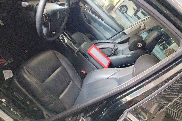 Used Toyota Crown 2015 2.5L Smart Edition Left Front Seat
