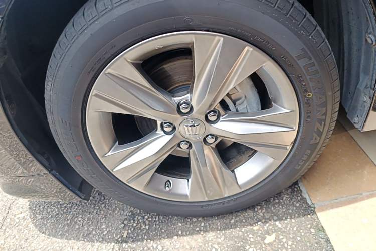 Used Toyota Crown 2015 2.5L Smart Edition Left Front Wheel Hub
