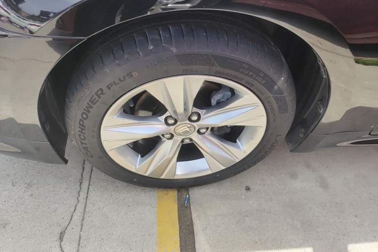 Used Toyota Crown 2015 2.5L Smart Edition Left Front Wheel Hub