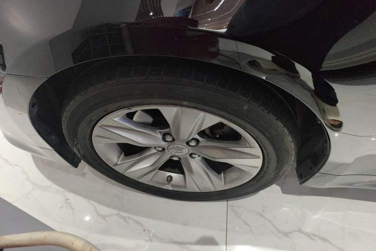 Used Toyota Crown 2015 2.5L Smart Edition Left Front Wheel Hub