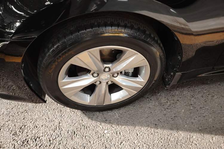 Used Toyota Crown 2015 2.5L Smart Edition Left Front Wheel Hub