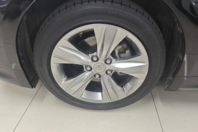 Used Toyota Crown 2015 2.0T Fashion Edition Left Front Wheel Hub