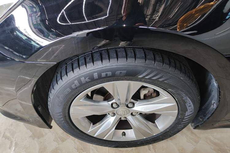 Used Toyota Crown 2015 2.5L Smart Edition Left Front Wheel Hub