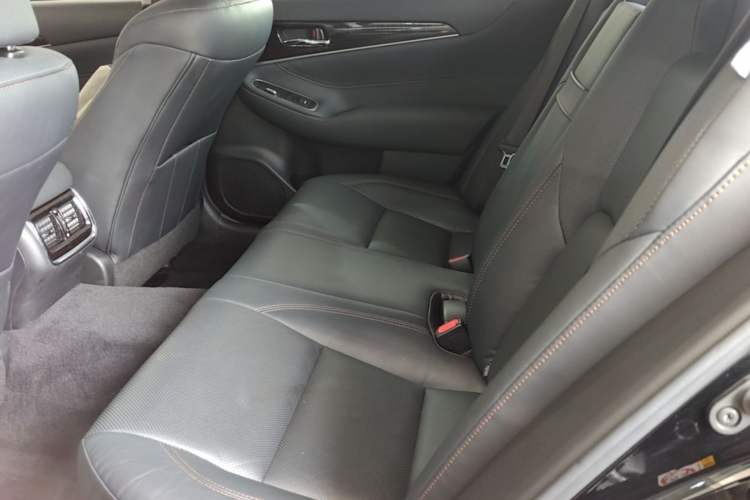 Used Toyota Crown 2015 2.0T Fashion Edition Left Rear Seat
