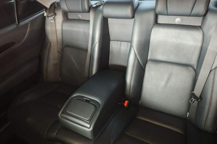 Used Toyota Crown 2015 2.0T Fashion Edition Left Rear Seat