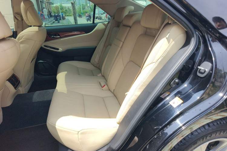 Used Toyota Crown 2015 2.0T Fashion Edition Left Rear Seat