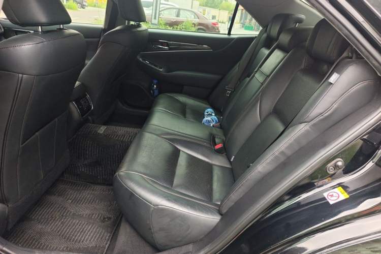 Used Toyota Crown 2015 2.0T Fashion Edition Left Rear Seat