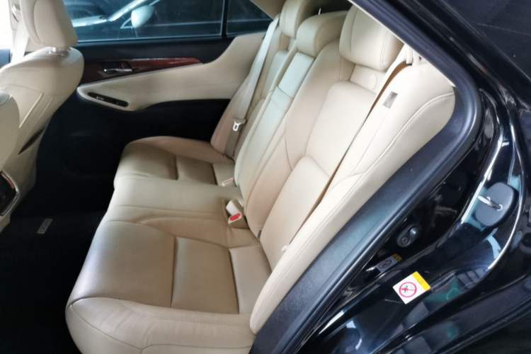 Used Toyota Crown 2015 2.0T Fashion Edition Left Rear Seat