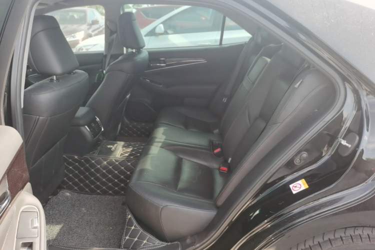 Used Toyota Crown 2015 2.0T Fashion Edition Left Rear Seat