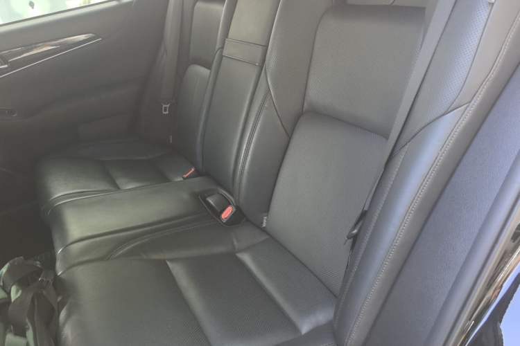 Used Toyota Crown 2015 2.0T Fashion Edition Left Rear Seat