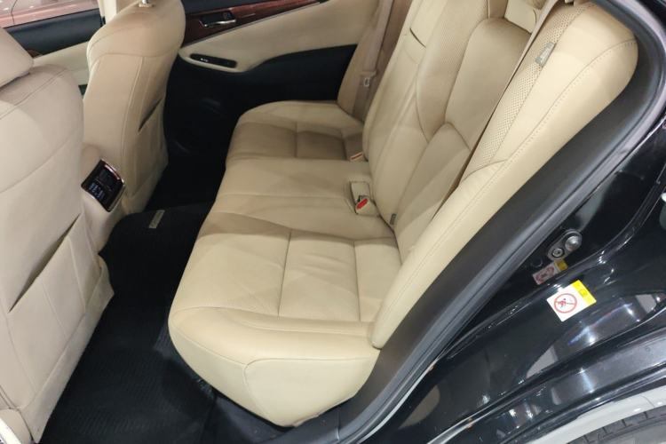 Used Toyota Crown 2015 2.5L Smart Edition Left Rear Seat