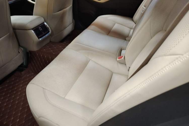 Used Toyota Crown 2015 2.5L Smart Edition Left Rear Seat