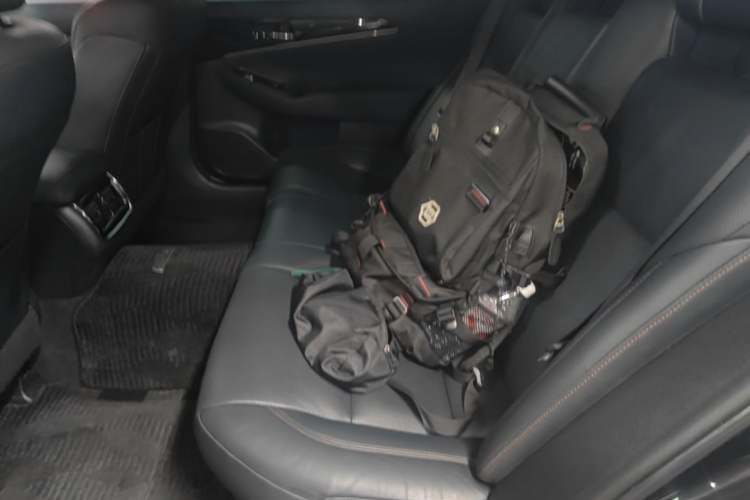 Used Toyota Crown 2015 2.0T Fashion Edition Left Rear Seat