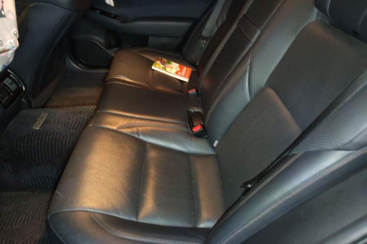 Used Toyota Crown 2015 2.0T Fashion Edition Left Rear Seat