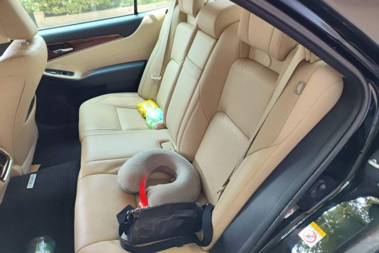 Used Toyota Crown 2015 2.0T Fashion Edition Left Rear Seat