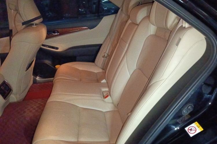 Used Toyota Crown 2015 2.0T Fashion Edition Left Rear Seat