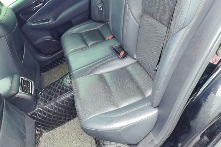 Used Toyota Crown 2015 2.0T Fashion Edition Left Rear Seat