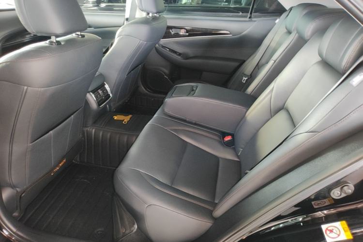 Used Toyota Crown 2015 2.5L Smart Edition Left Rear Seat