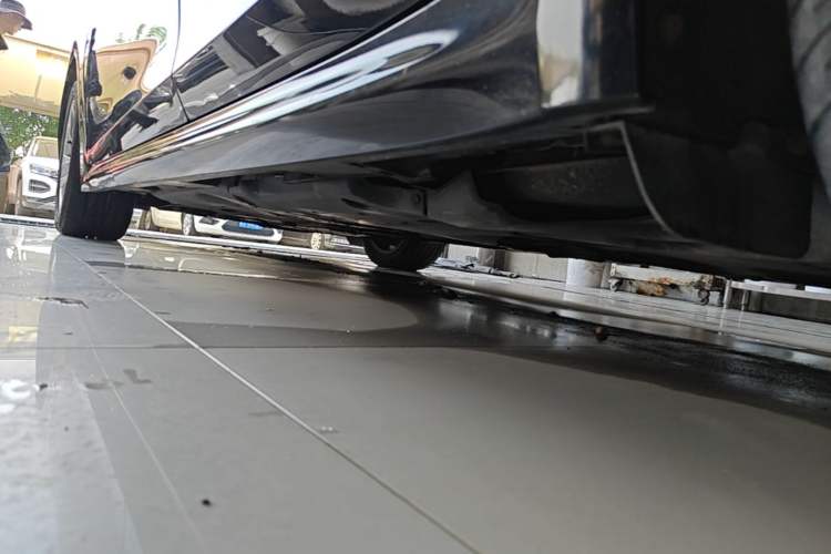 Used Toyota Crown 2015 2.0T Pioneer Edition Left Side Sill