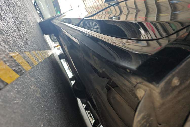 Used Toyota Crown 2015 2.0T Fashion Edition Left Side Sill