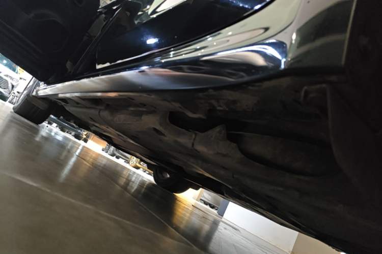 Used Toyota Crown 2015 2.0T Fashion Edition Left Side Sill
