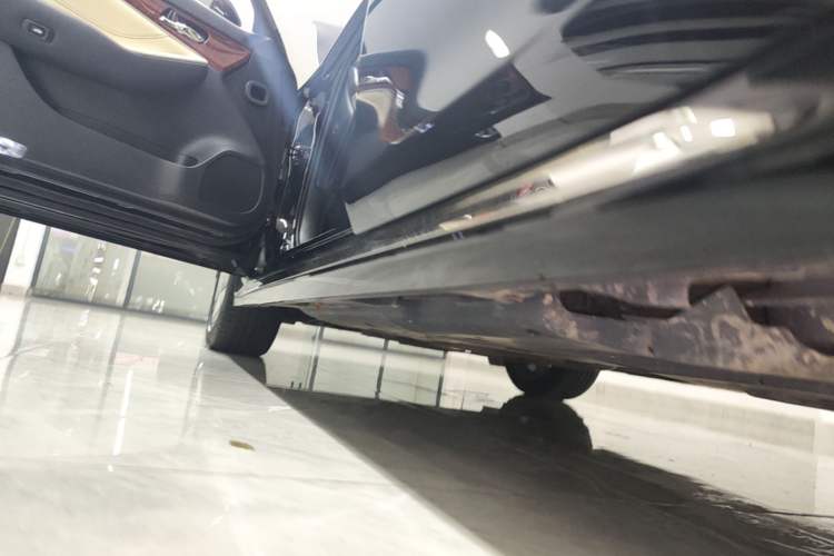 Used Toyota Crown 2015 2.5L Smart Edition Left Side Sill