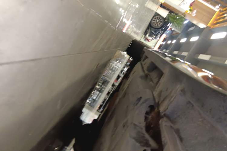 Used Toyota Crown 2015 2.0T Fashion Edition Left Side Sill