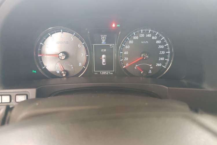 Used Toyota Crown 2015 2.5L Smart Edition Odometer Close Up