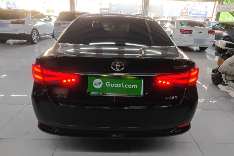 Used Toyota Crown 2015 2.0T Fashion Edition Rear