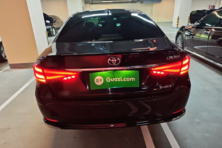 Used Toyota Crown 2015 2.0T Fashion Edition Rear