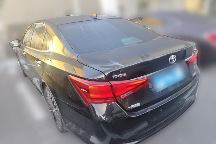 Used Toyota Crown 2015 2.0T Premium Edition Rear Left 45 Deg