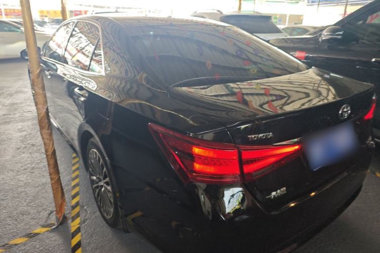 Used Toyota Crown 2015 2.0T Fashion Edition Rear Left 45 Deg