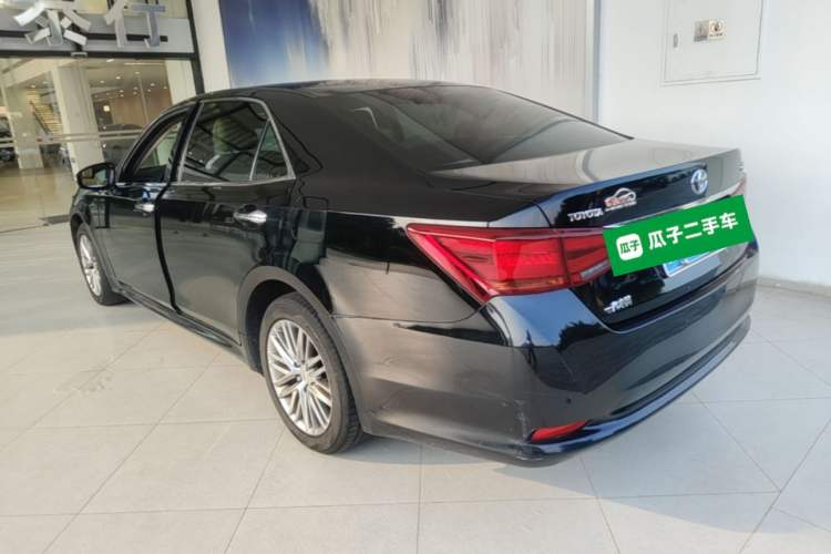 Used Toyota Crown 2015 2.0T Elite Edition Rear Left 45 Deg