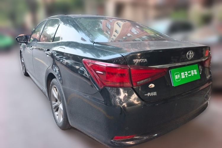 Used Toyota Crown 2015 2.0T Fashion Edition Rear Left 45 Deg