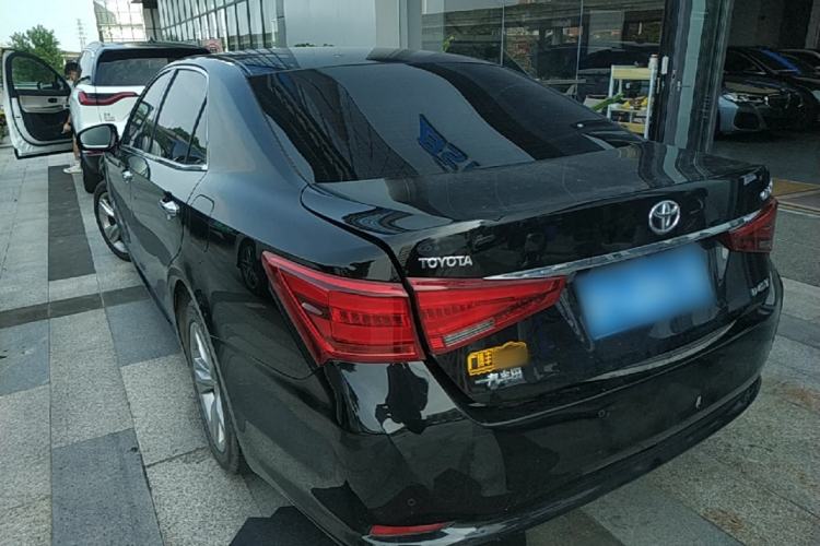 Used Toyota Crown 2015 2.0T Fashion Edition Rear Left 45 Deg