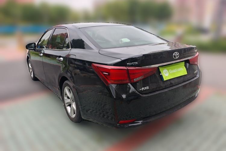 Used Toyota Crown 2015 2.0T Fashion Edition Rear Left 45 Deg