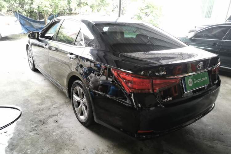 Used Toyota Crown 2015 2.0T Fashion Edition Rear Left 45 Deg