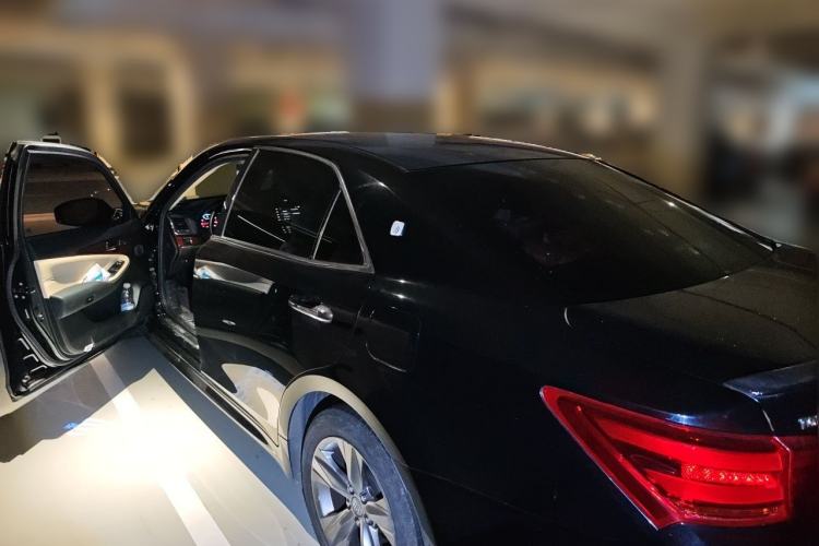 Used Toyota Crown 2015 2.0T Fashion Edition Rear Left 45 Deg