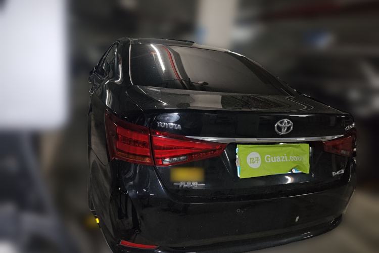 Used Toyota Crown 2015 2.0T Fashion Edition Rear Left 45 Deg