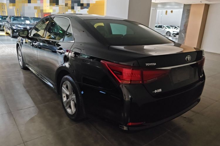 Used Toyota Crown 2015 2.0T Fashion Edition Rear Left 45 Deg