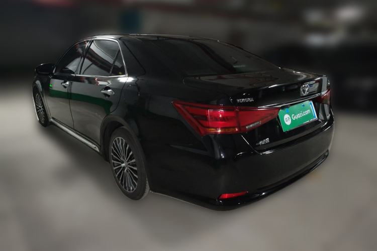 Used Toyota Crown 2015 2.0T Fashion Edition Rear Left 45 Deg