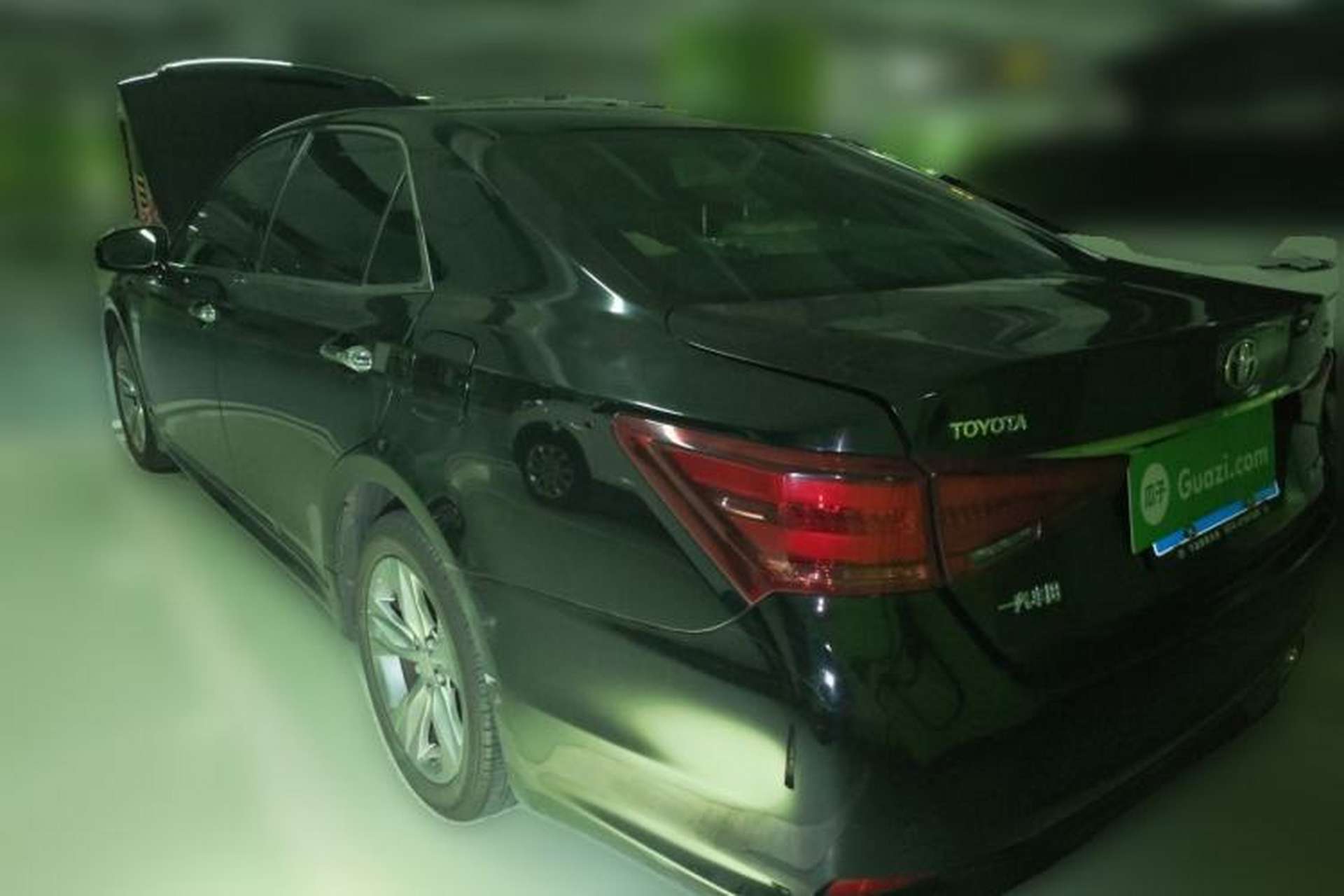 Used Toyota Crown 2015 2.0T Fashion Edition Rear Left 45 Deg