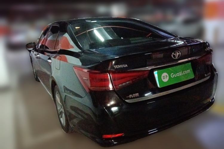 Used Toyota Crown 2015 2.0T Fashion Edition Rear Left 45 Deg