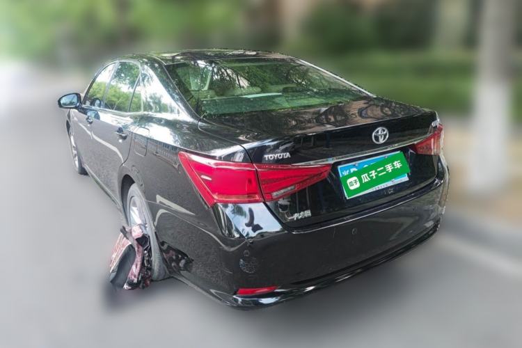 Used Toyota Crown 2015 2.5L Executive Edition Rear Left 45 Deg