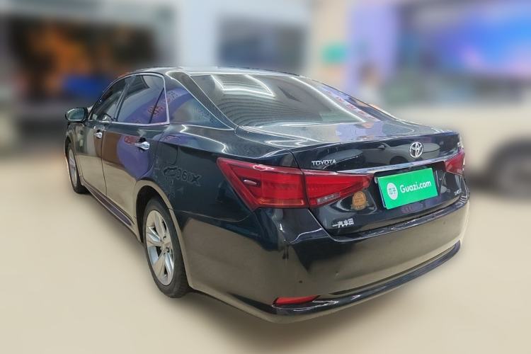 Used Toyota Crown 2015 2.0T Fashion Edition Rear Left 45 Deg