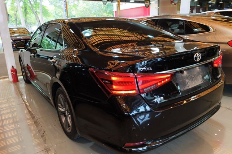 Used Toyota Crown 2015 2.0T Fashion Edition Rear Left 45 Deg