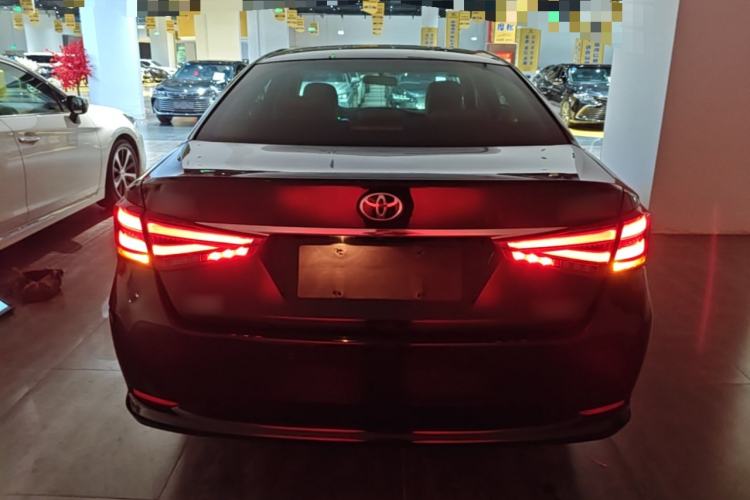 Used Toyota Crown 2015 2.0T Fashion Edition Rear